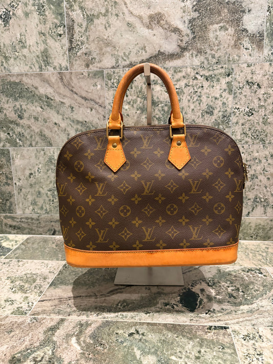 Louis Vuitton Alma PM