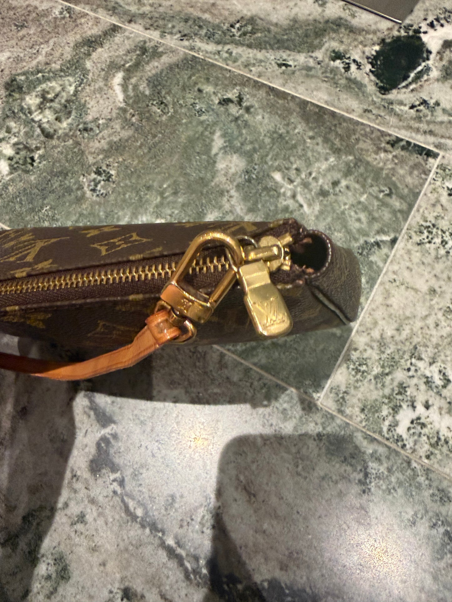 Louis Vuitton pochette accessories