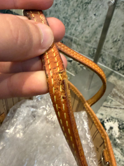Louis Vuitton Neverfull PM