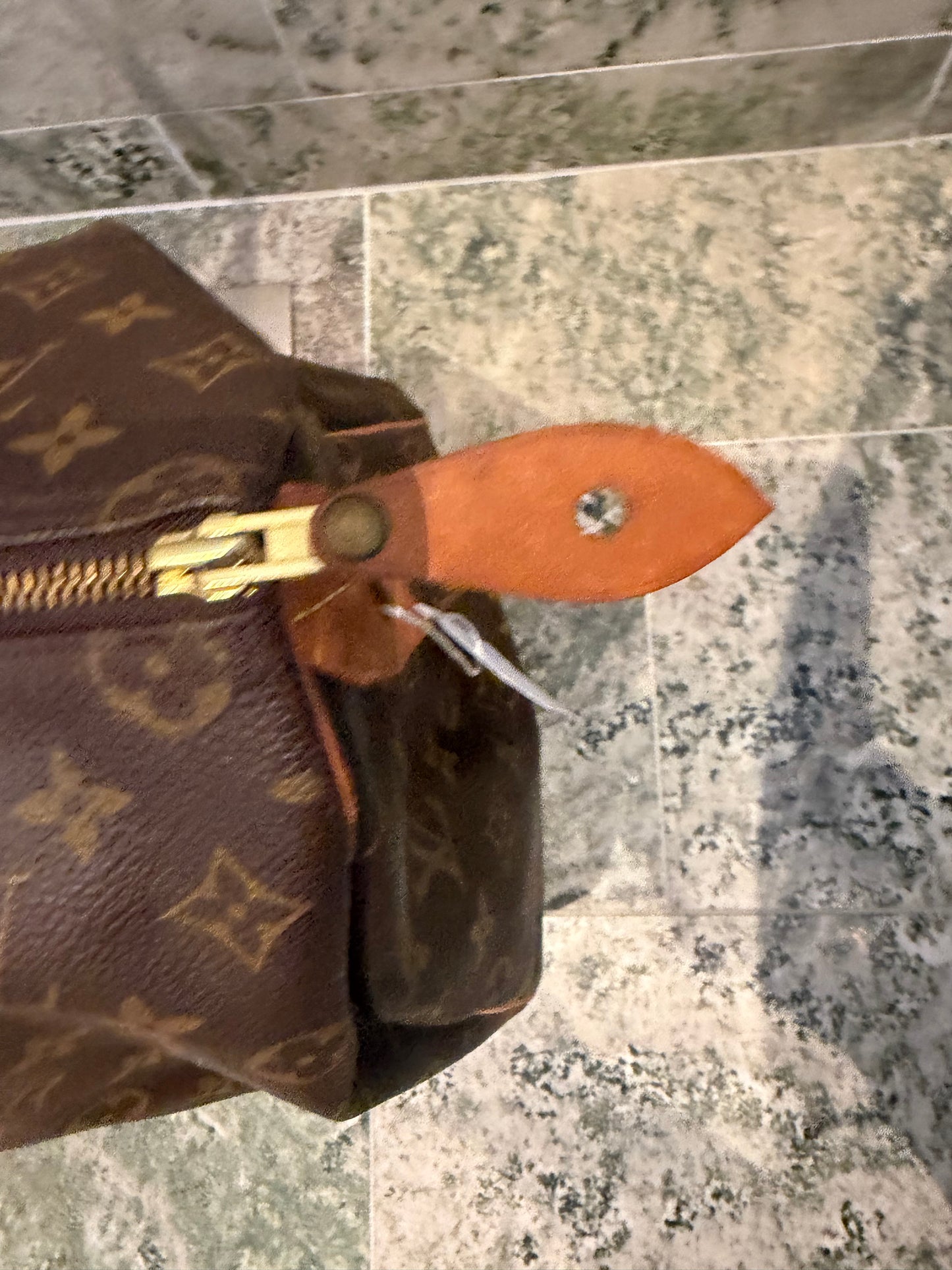 Louis Vuitton speedy 35