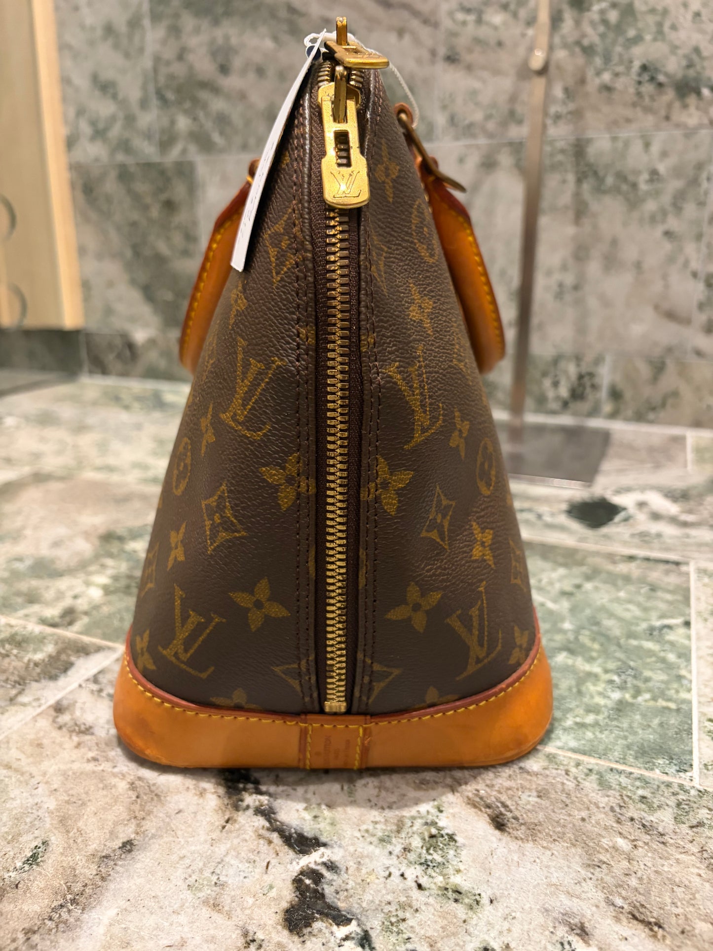 Louis Vuitton Alma PM