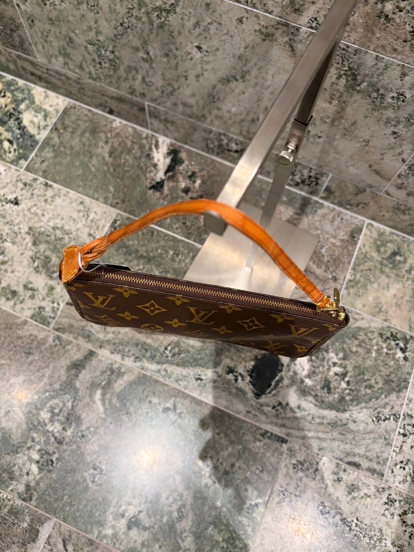 Louis Vuitton pochette accessories