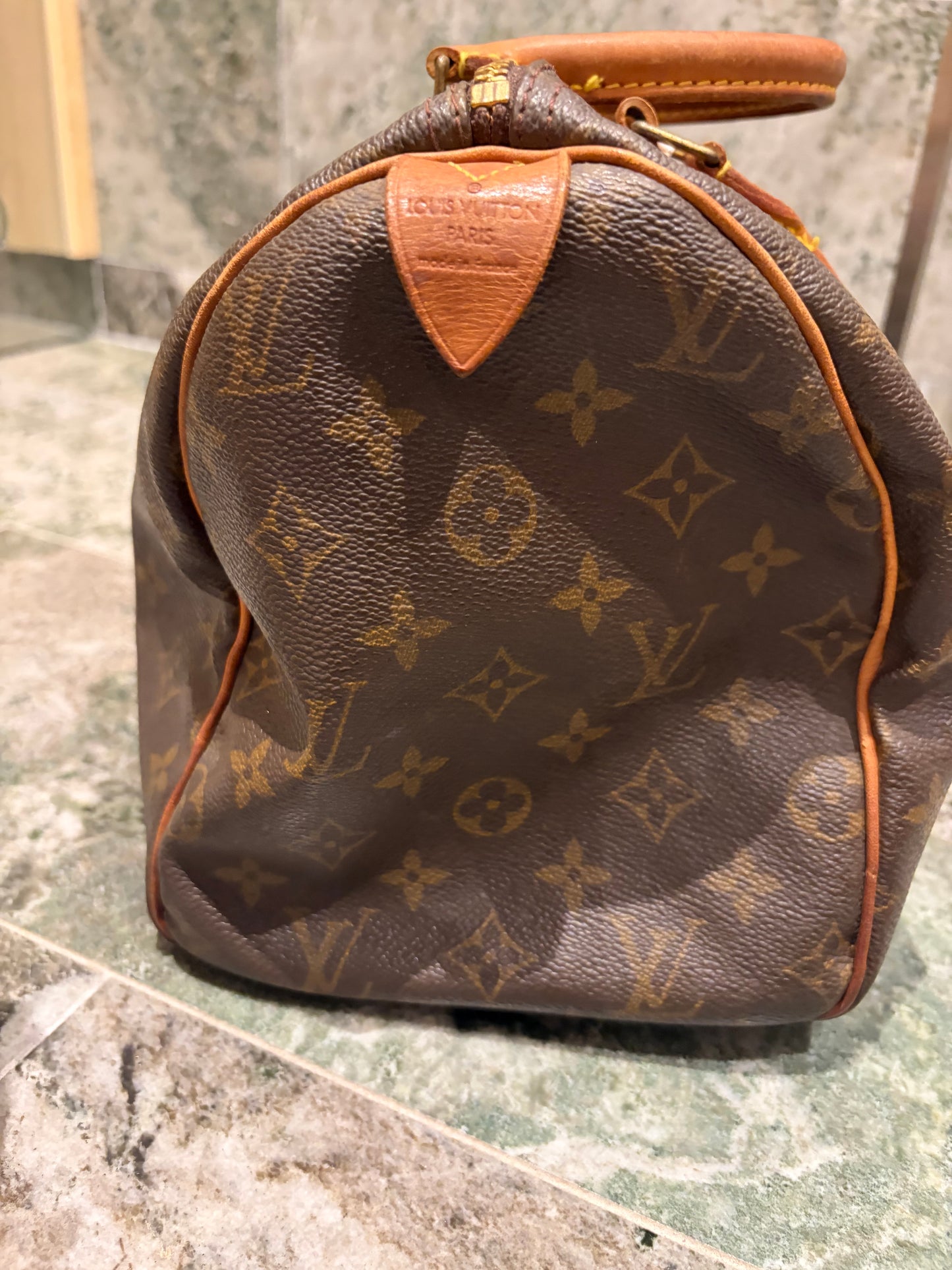 Louis Vuitton speedy 30