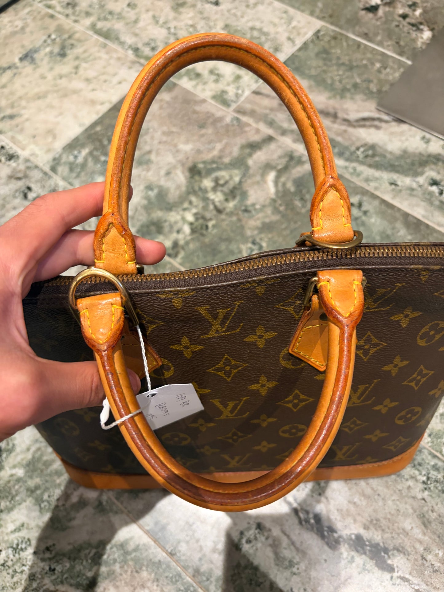 Louis Vuitton Alma PM
