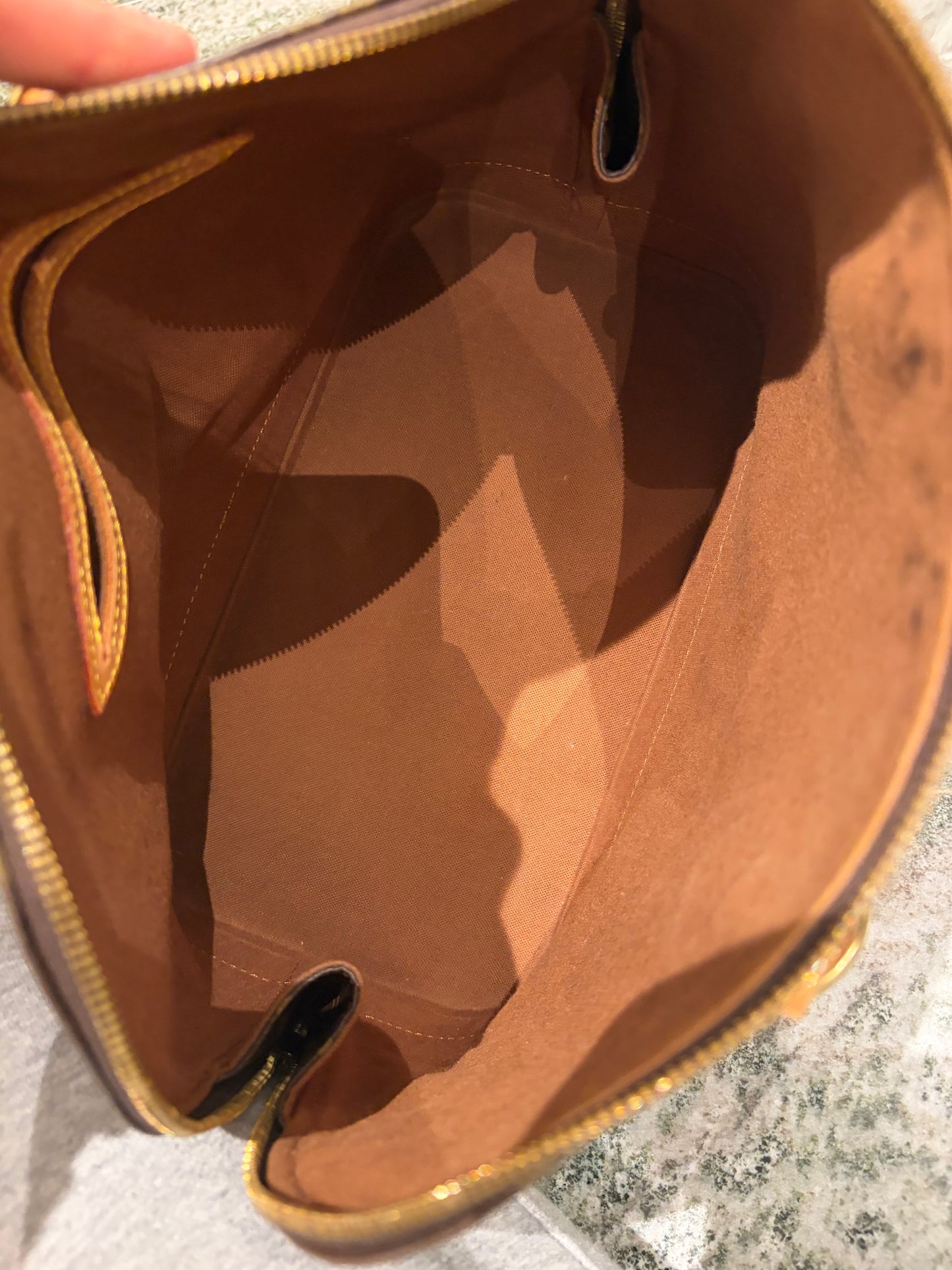 Louis Vuitton Alma PM