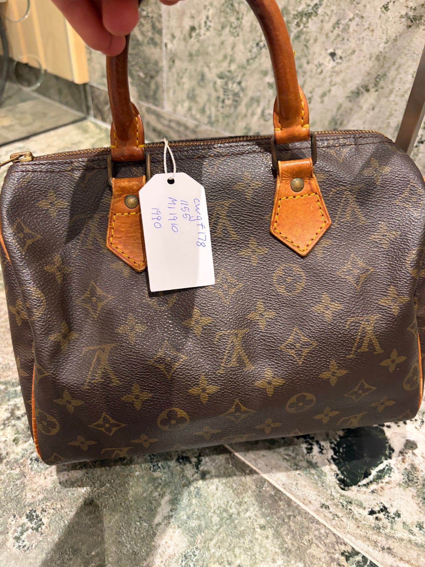 Louis Vuitton speedy 25