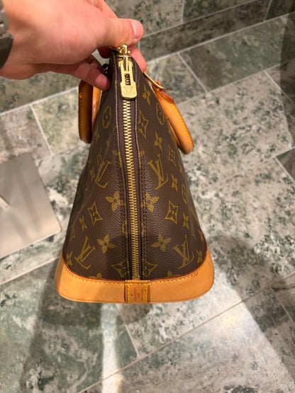 Louis Vuitton Alma PM