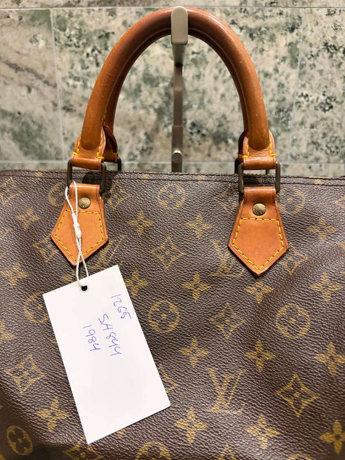 Louis Vuitton speedy 30