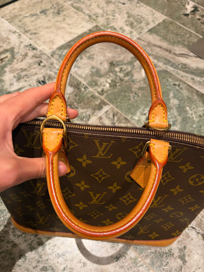 Louis Vuitton Alma PM