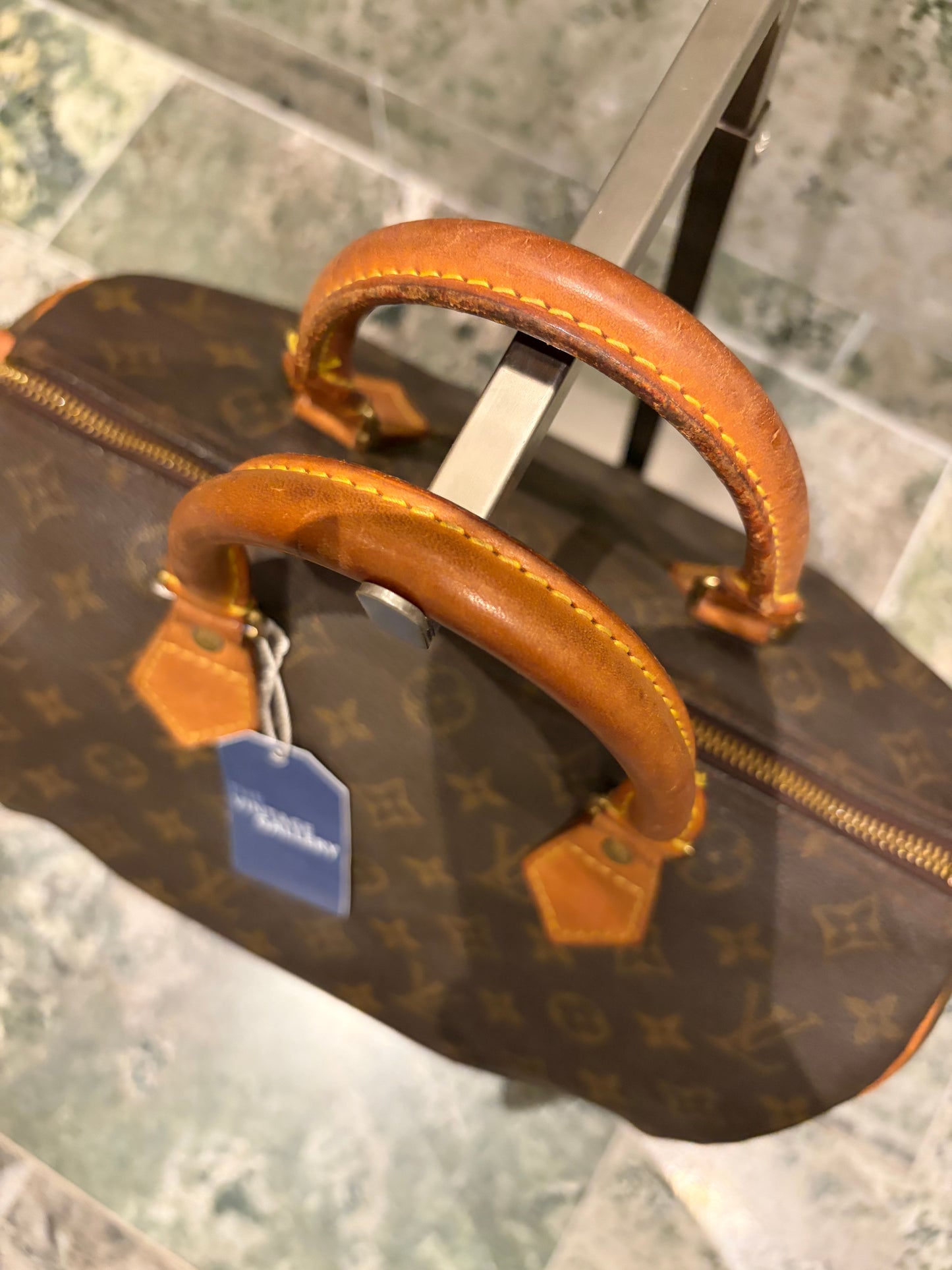 Louis Vuitton speedy 30