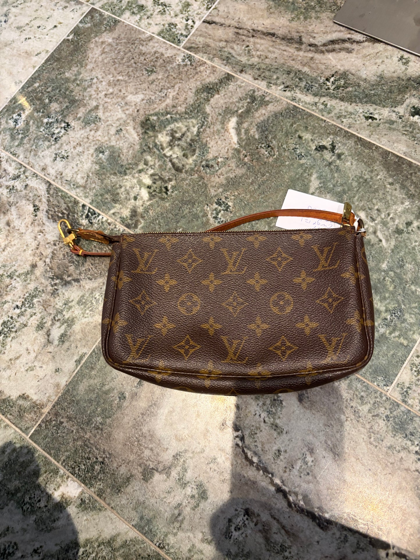 Louis Vuitton pochette accessories