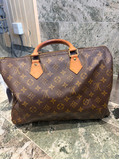 Louis Vuitton speedy 35