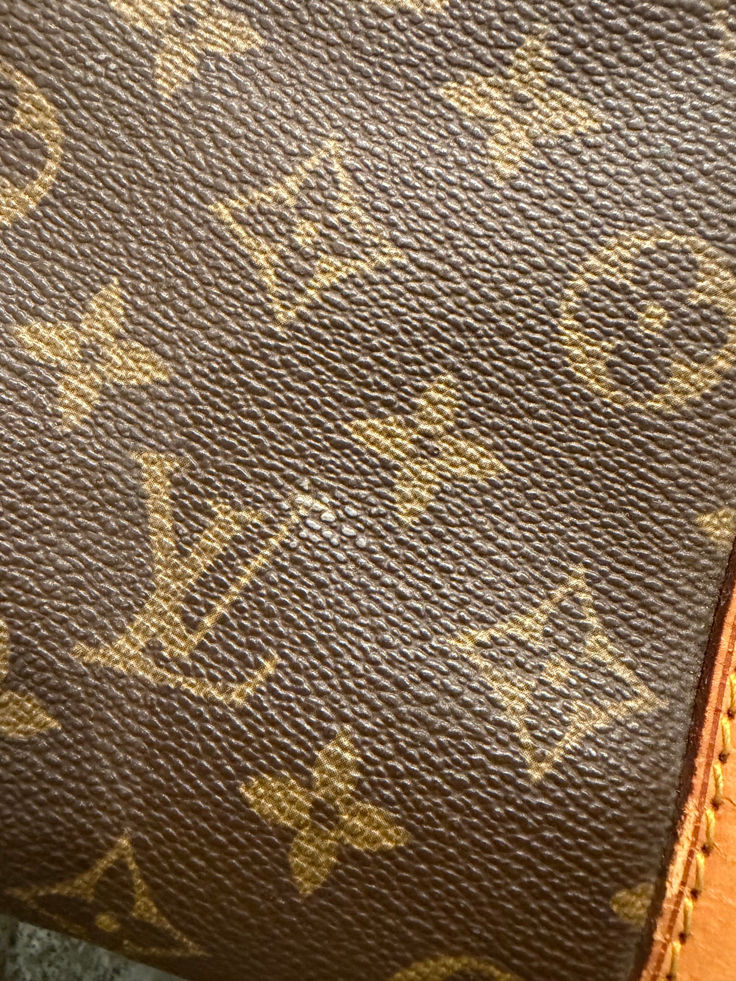Louis Vuitton keepall bandouliere 55