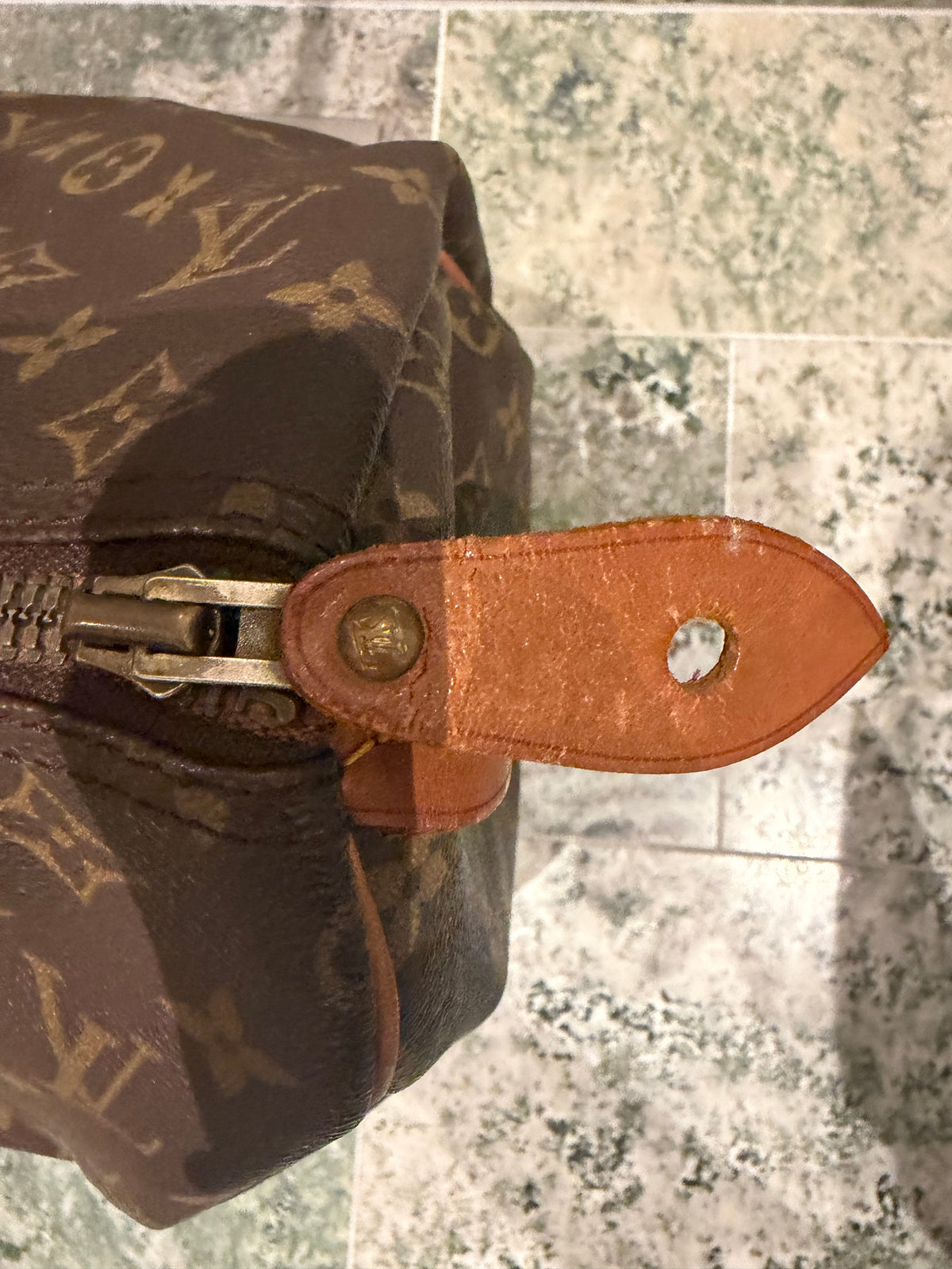 Louis Vuitton speedy 30