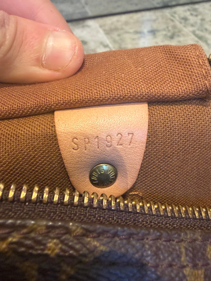 Louis Vuitton speedy 35