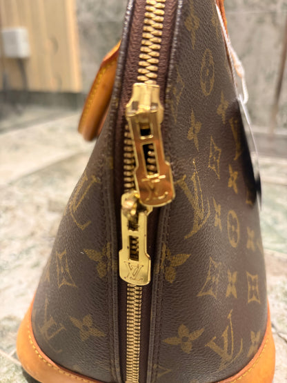 Louis Vuitton Alma PM
