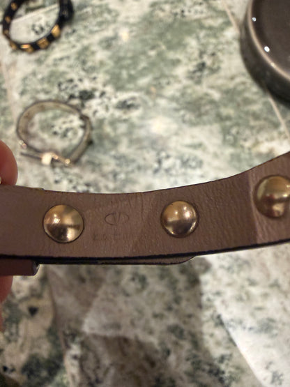 valentino rockstud bracelet Pink