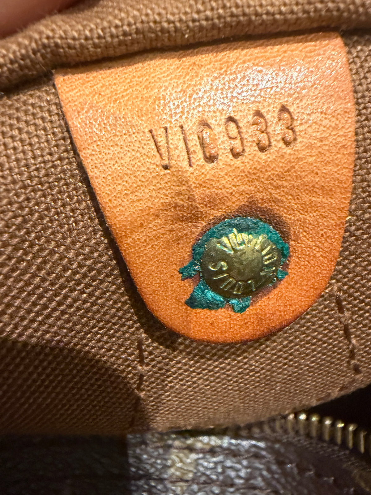 Louis Vuitton speedy 30