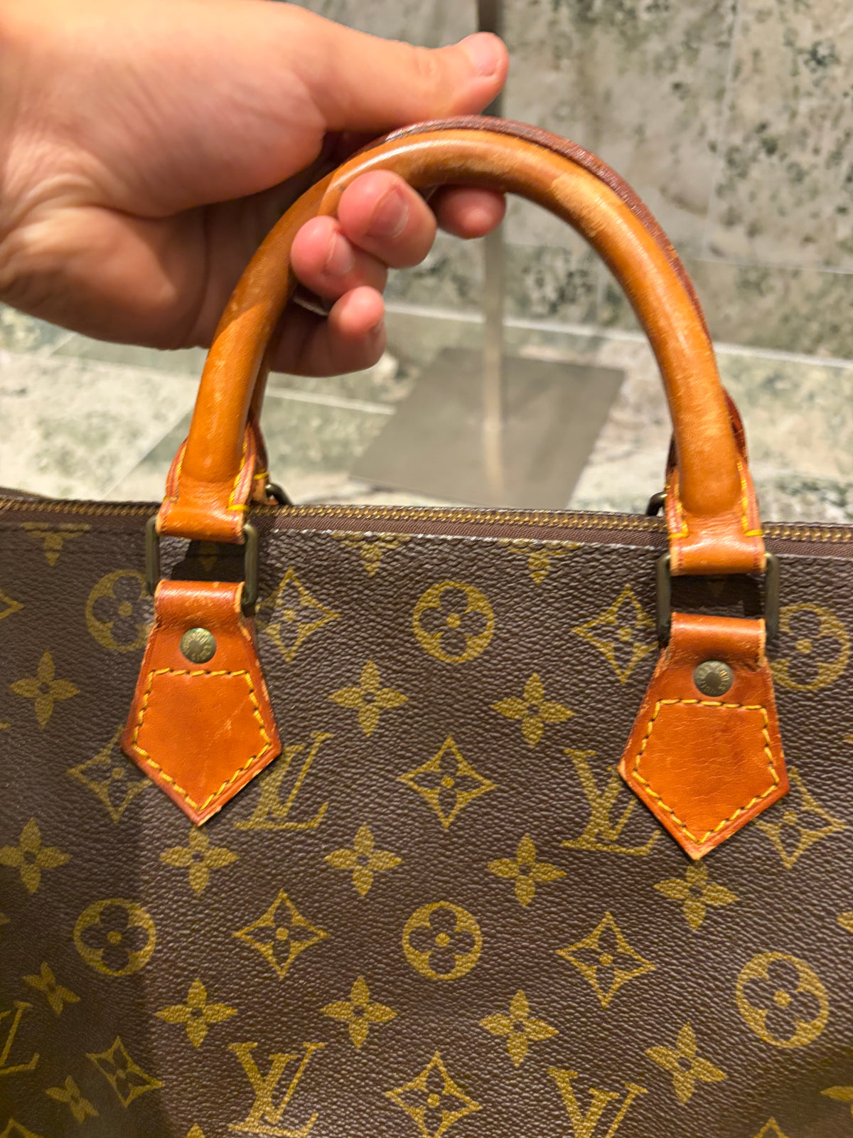 Louis Vuitton speedy 30