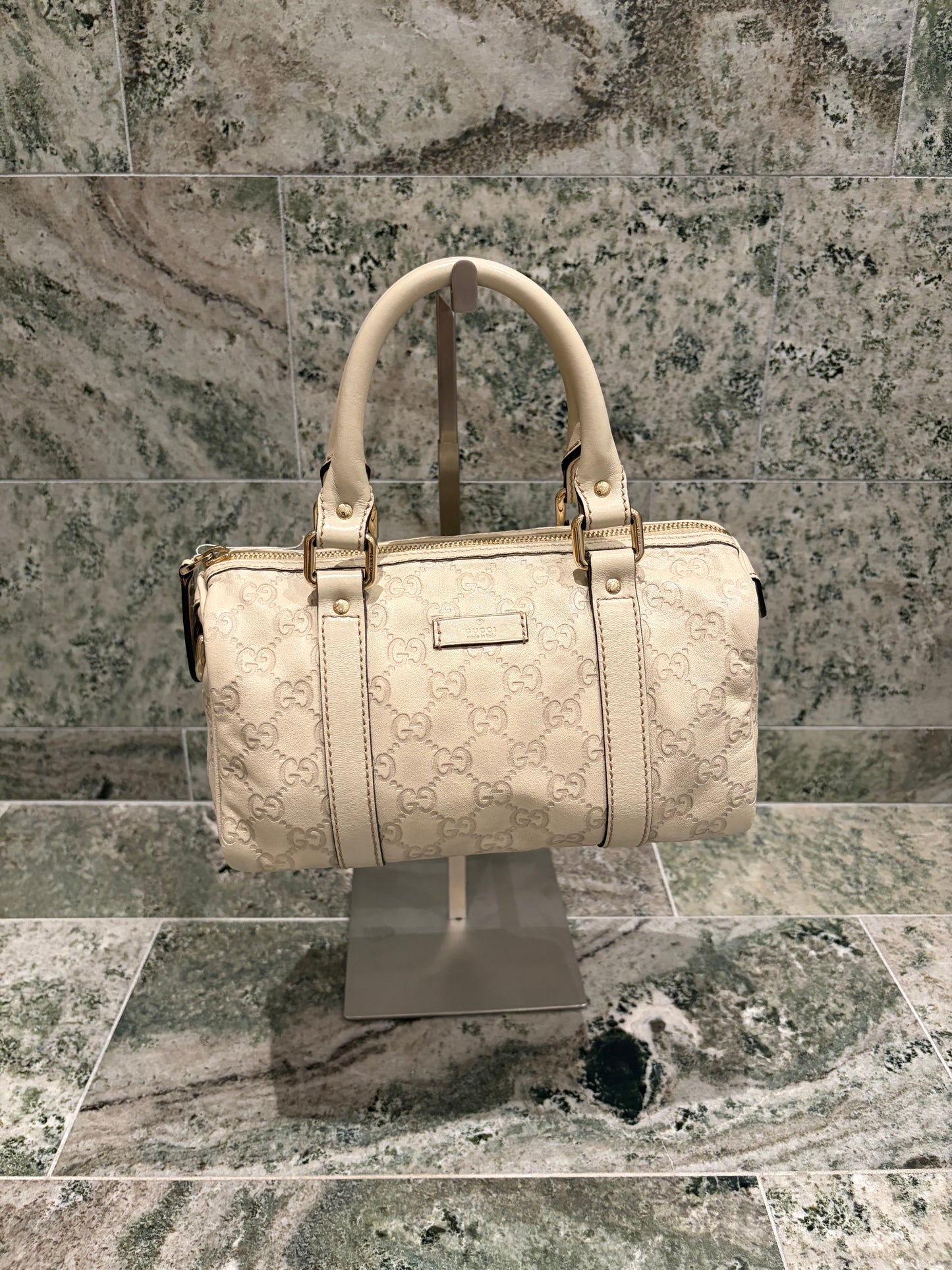 Gucci boston bag gg pattern 25