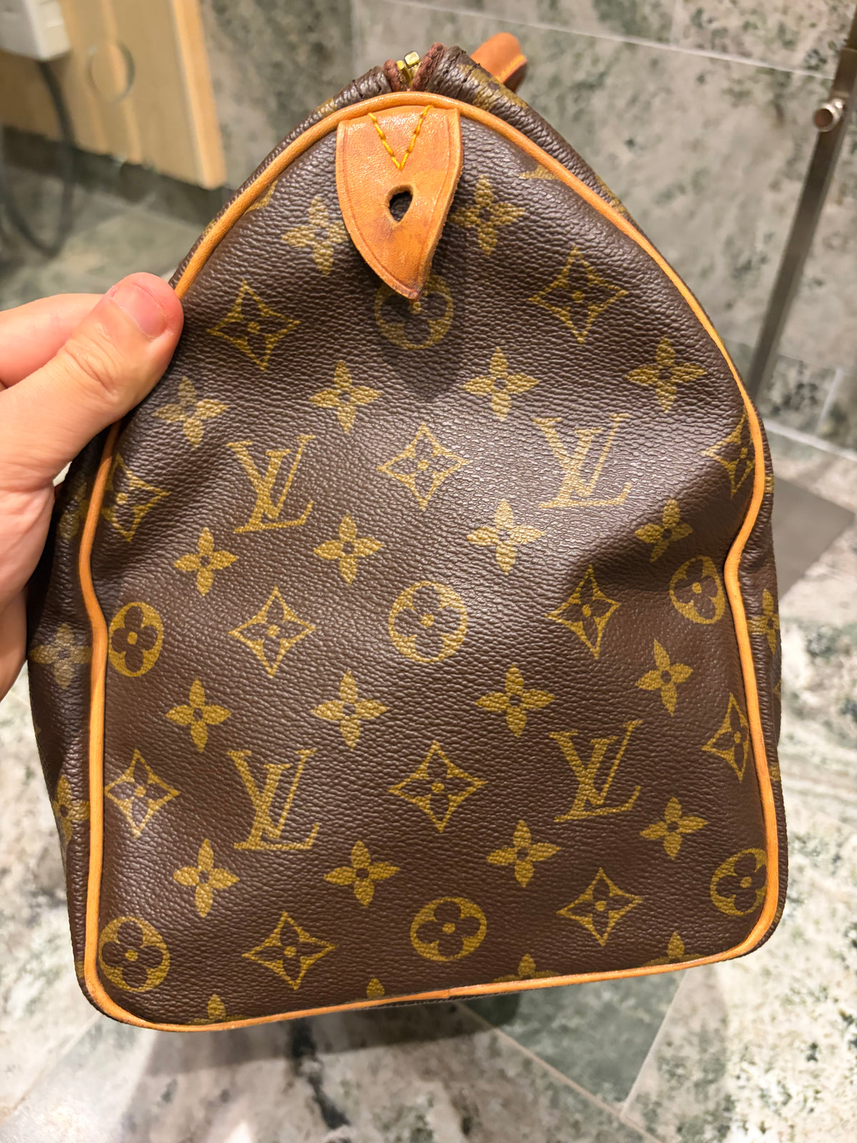Louis Vuitton speedy 35