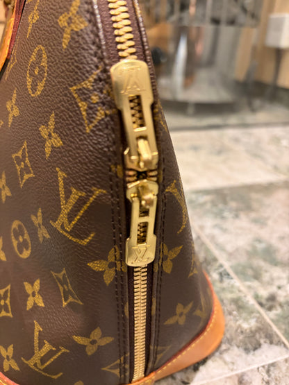 Louis Vuitton Alma PM