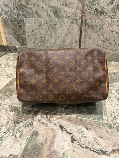 Louis Vuitton speedy 30
