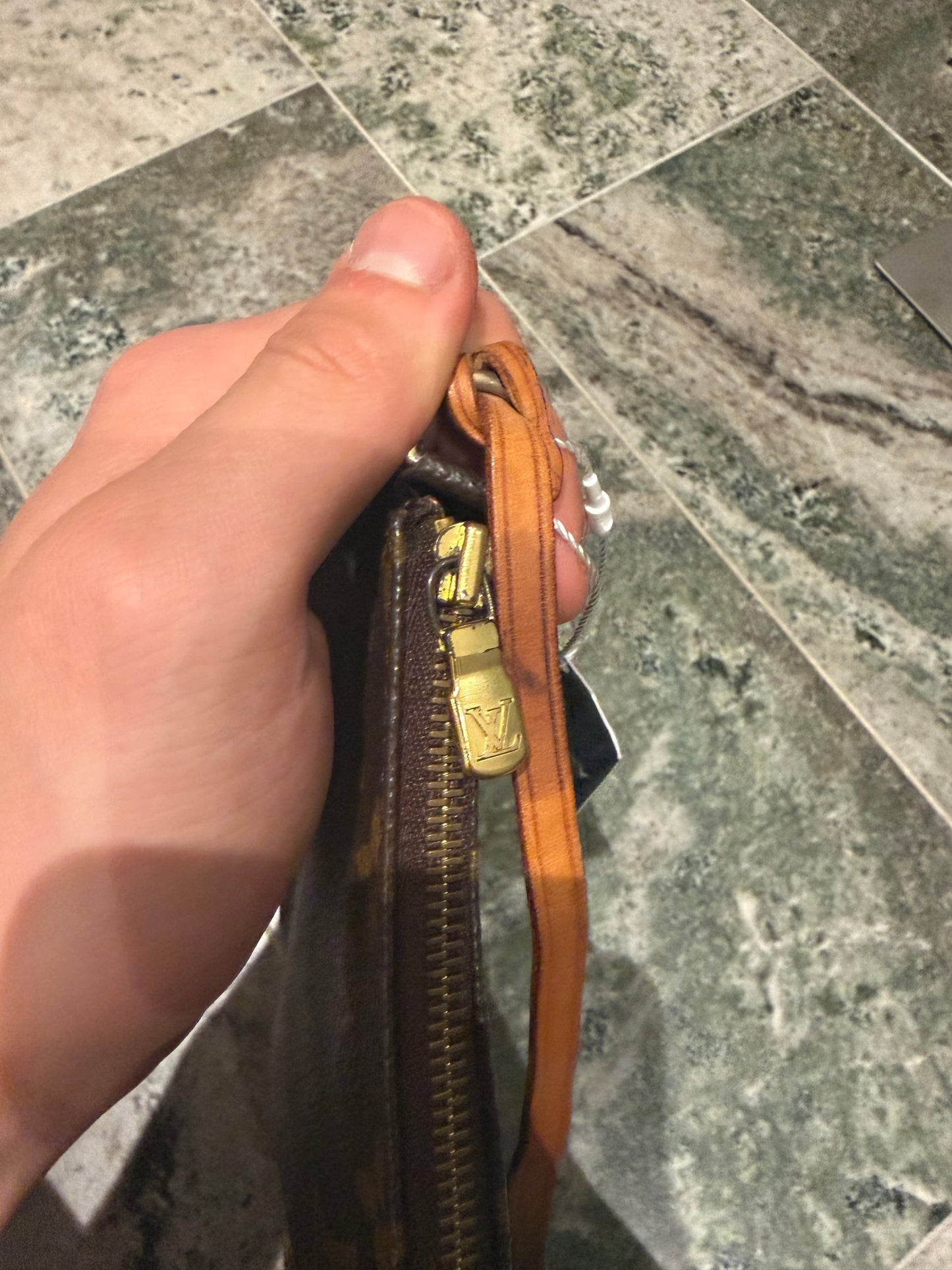 Louis Vuitton pochette accessories
