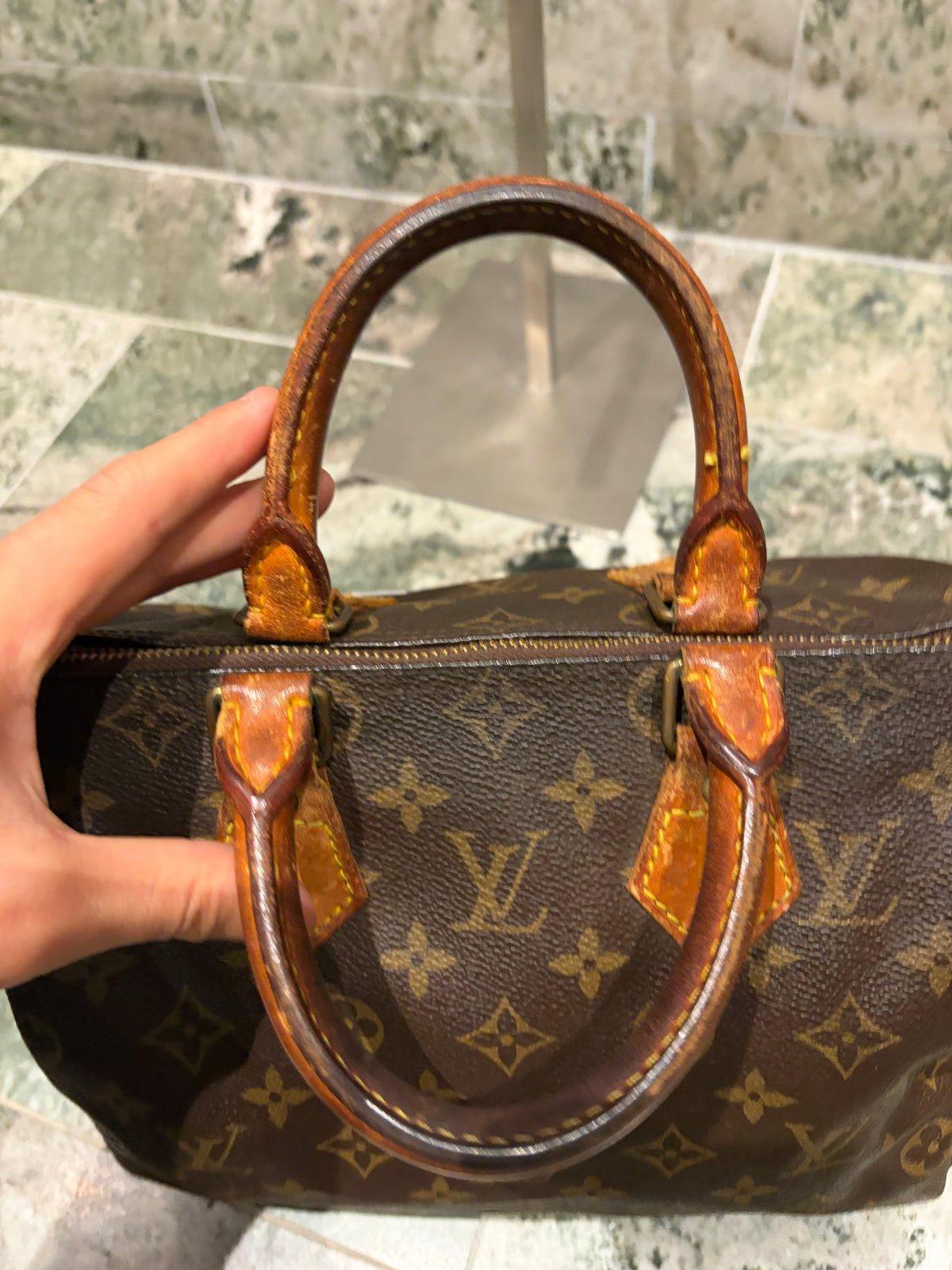 Louis Vuitton speedy 25