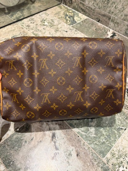 Louis Vuitton speedy 30