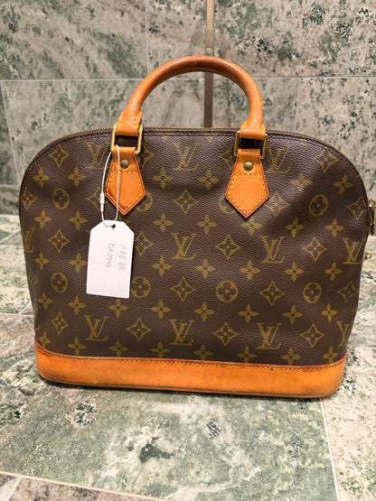 Louis Vuitton Alma PM