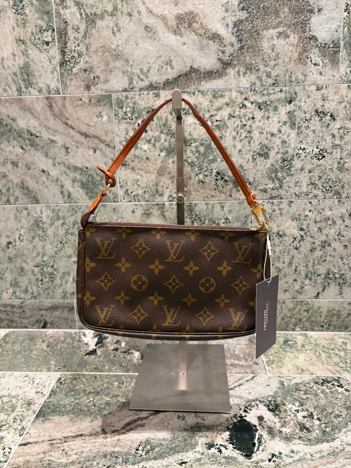 Louis Vuitton pochette accessories