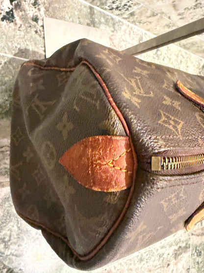 Louis Vuitton speedy 30