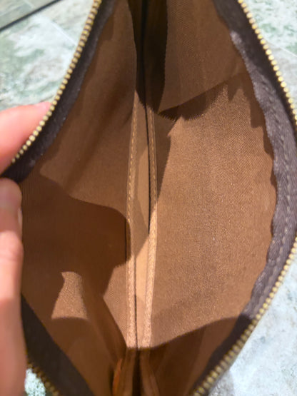 Louis Vuitton pochette accessories