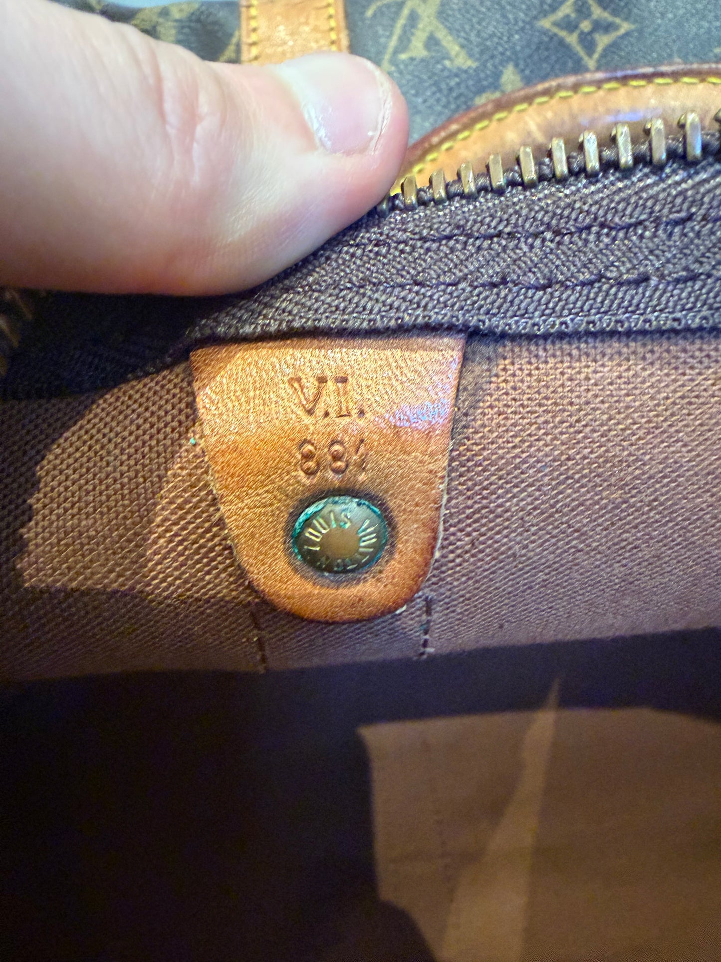 Louis Vuitton keepall 50