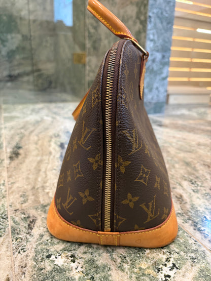 Louis Vuitton Alma PM