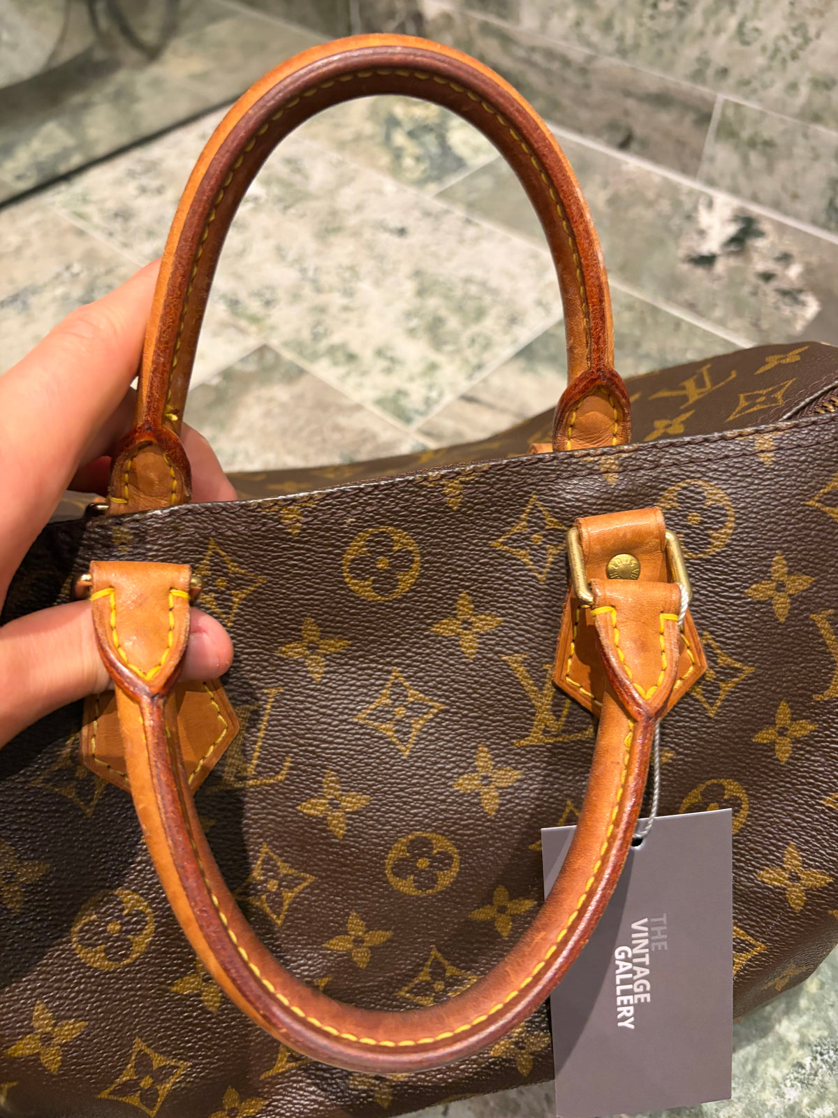Louis Vuitton speedy 30