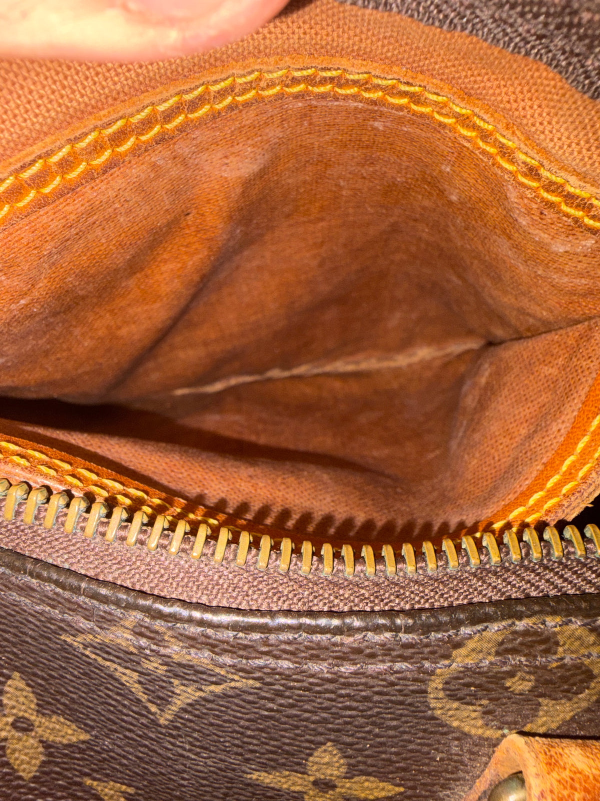 Louis Vuitton speedy 25