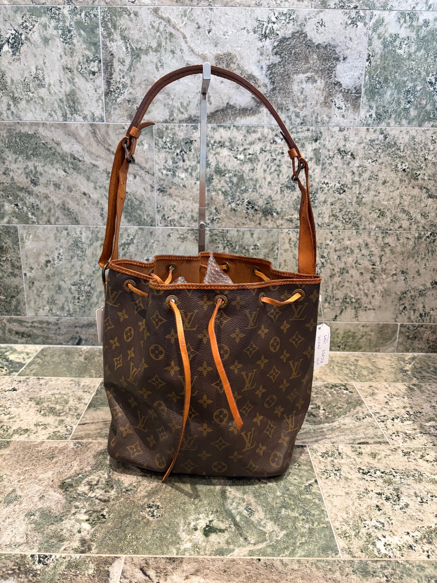 Louis Vuitton Noé pétite