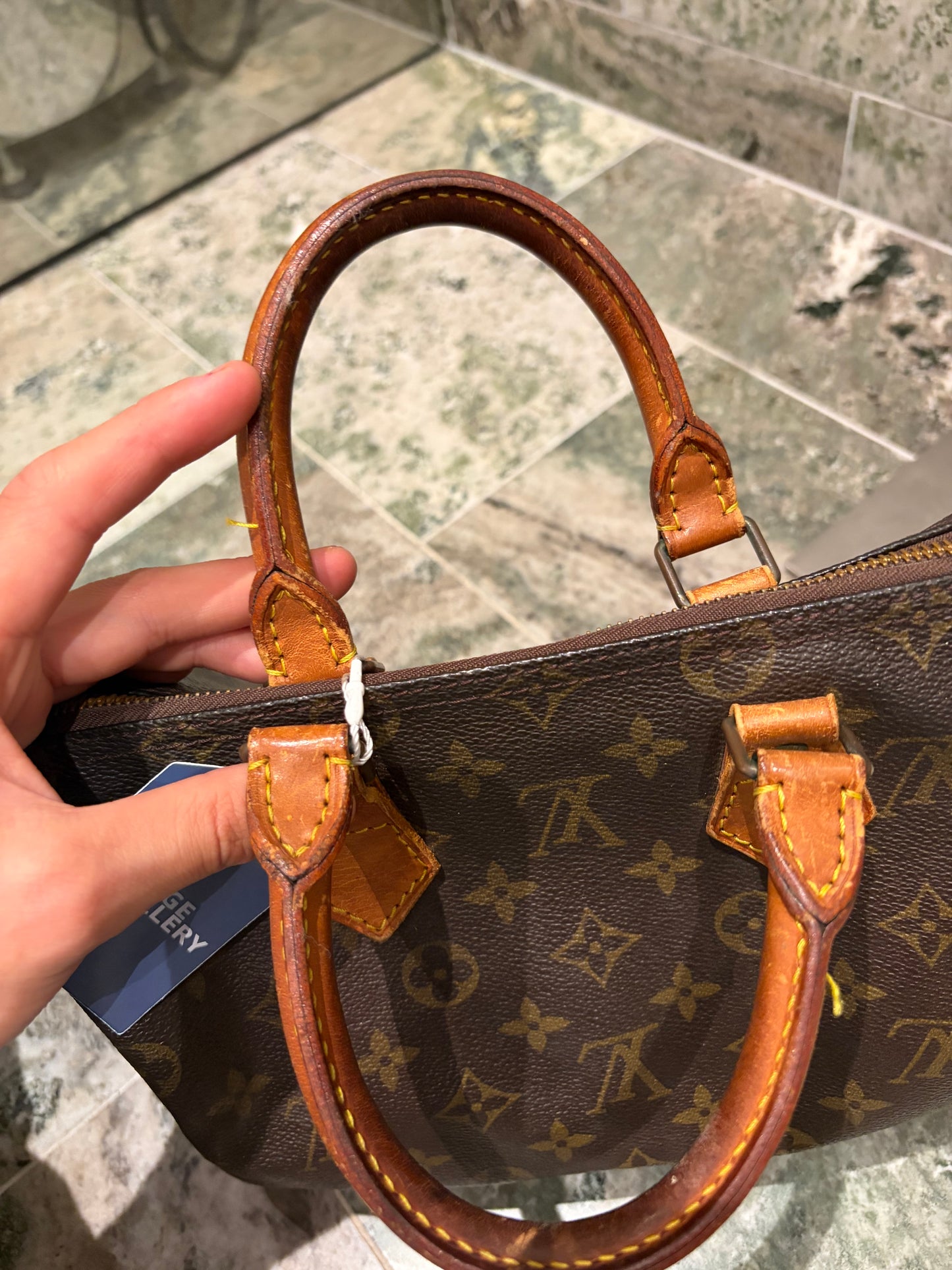 Louis Vuitton speedy 25