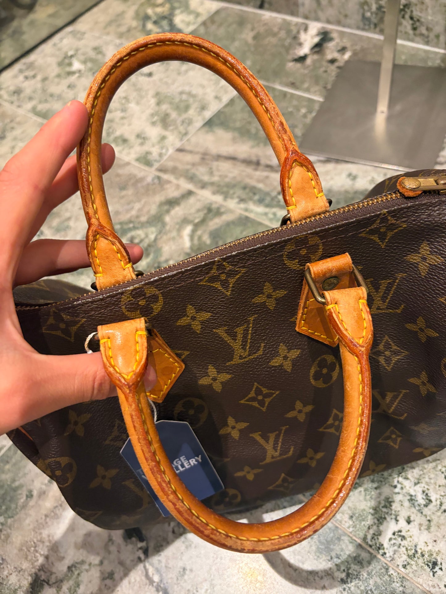Louis Vuitton speedy 25