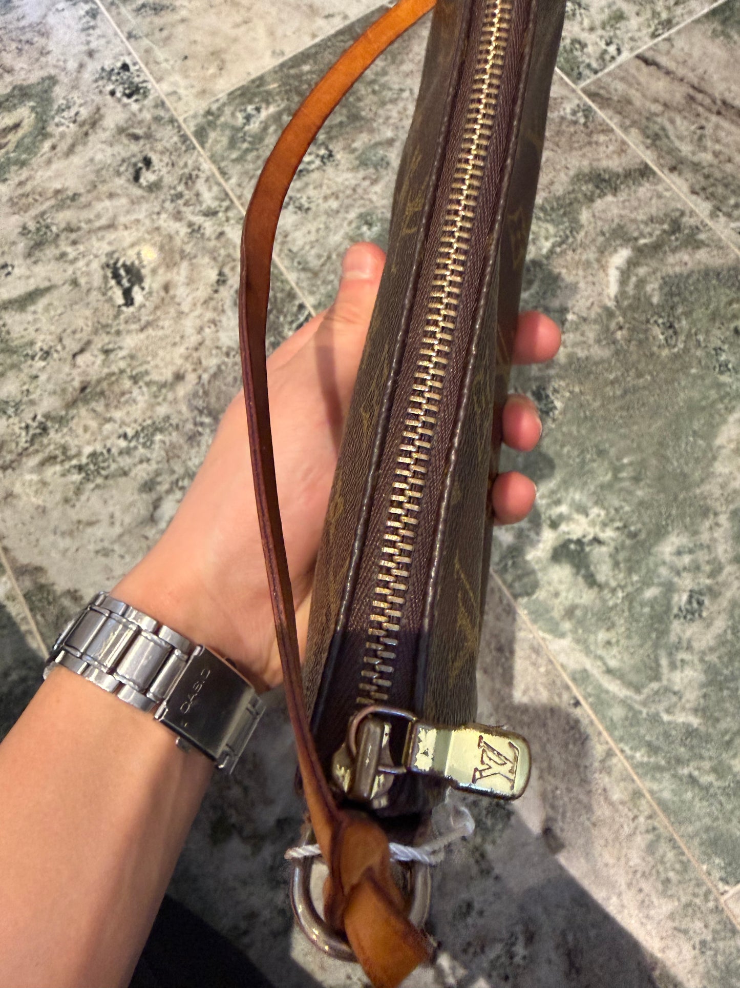 Louis Vuitton pochette accessories