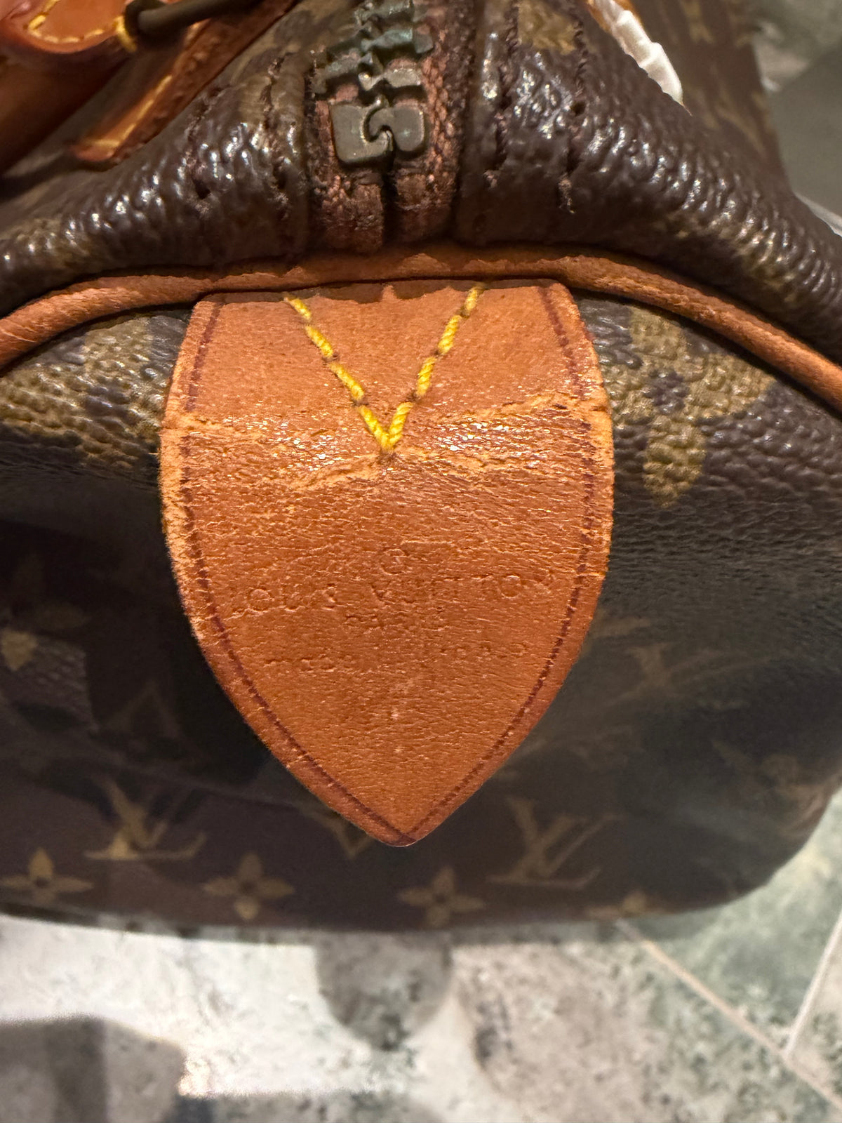 Louis Vuitton speedy 30
