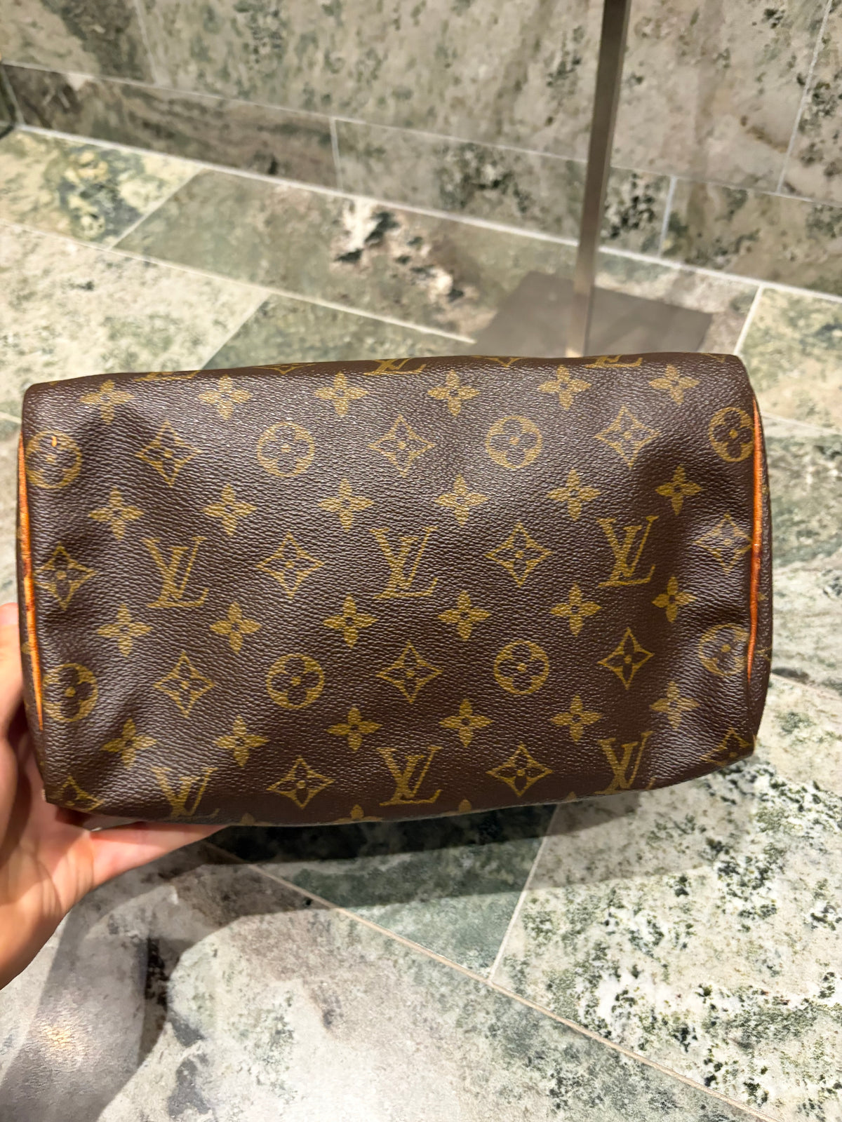 Louis Vuitton speedy 25