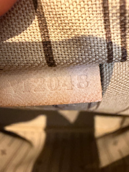 Louis Vuitton Neverfull PM