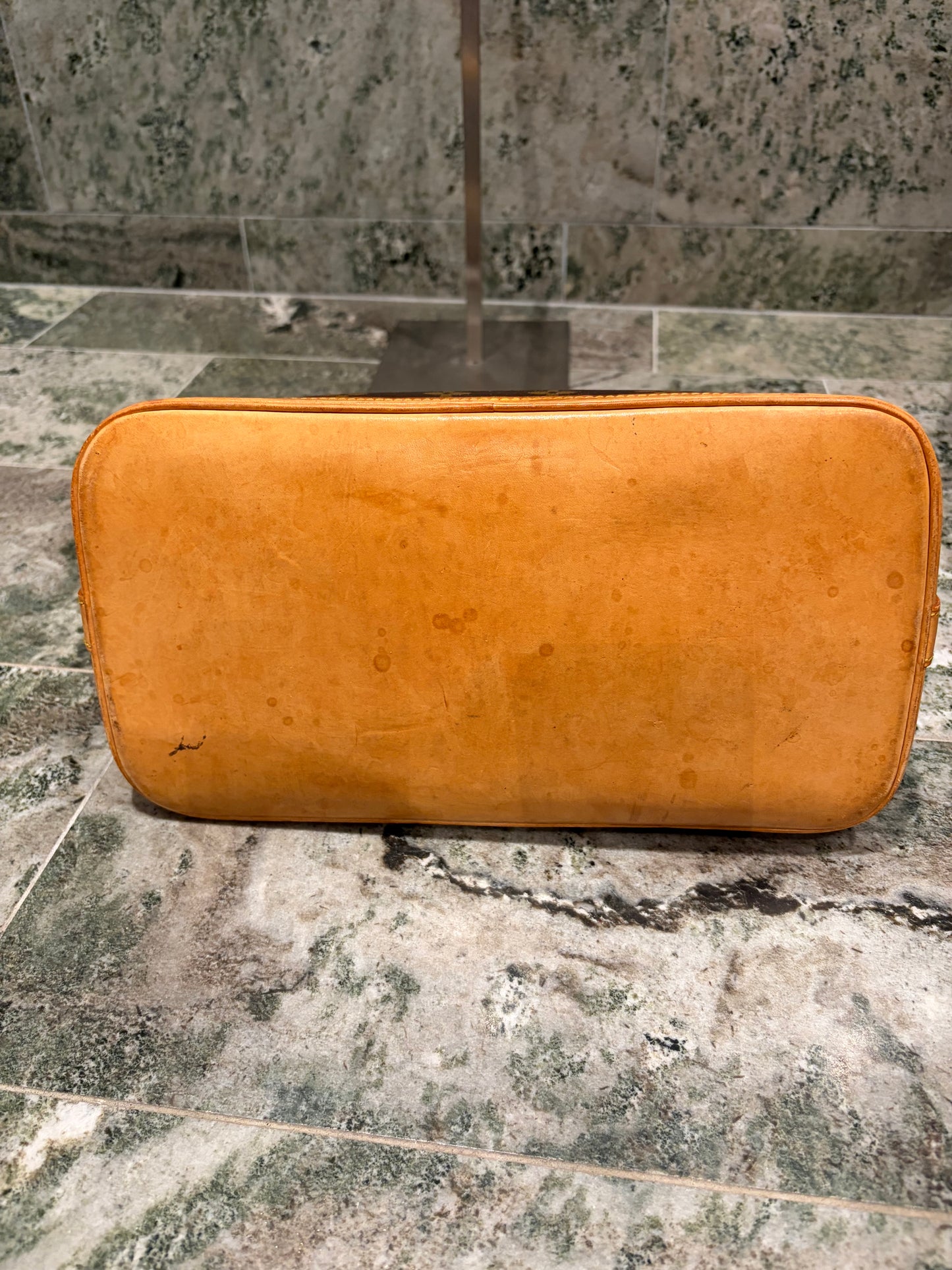 Louis Vuitton Alma PM