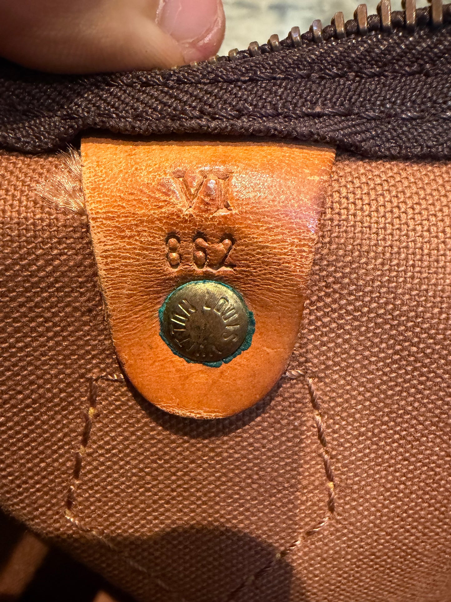 Louis Vuitton speedy 30
