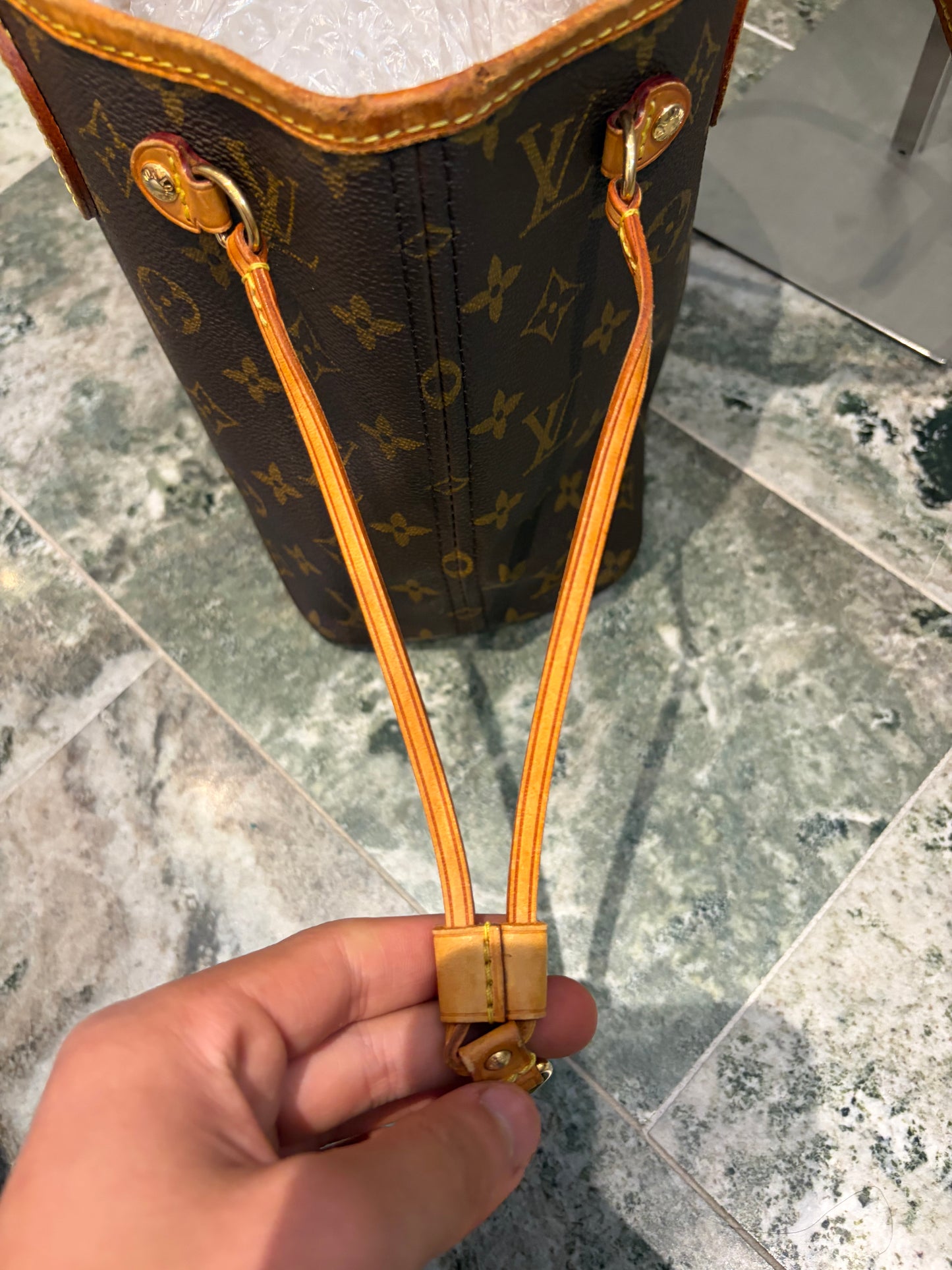 Louis Vuitton Neverfull PM
