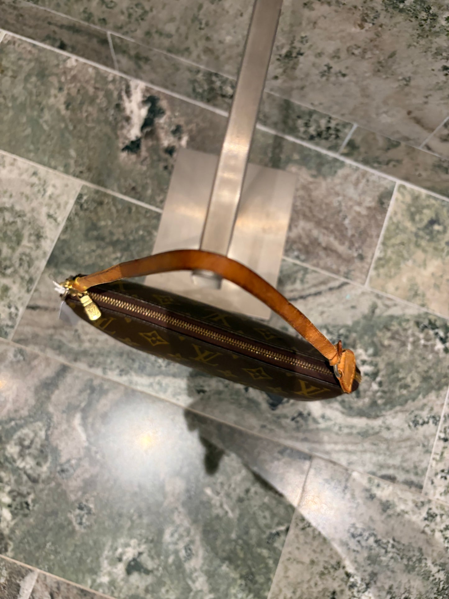 Louis Vuitton pochette accessories