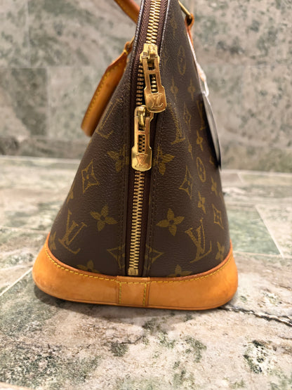 Louis Vuitton Alma PM